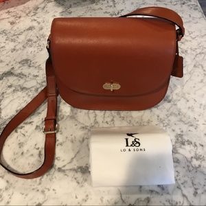Lo & Sons Claremont crossbody bag